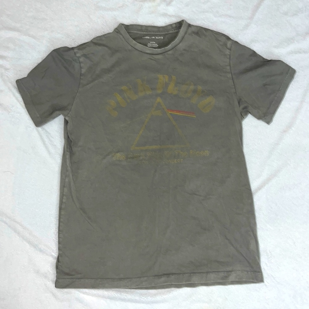American Eagle Pink Floyd tee